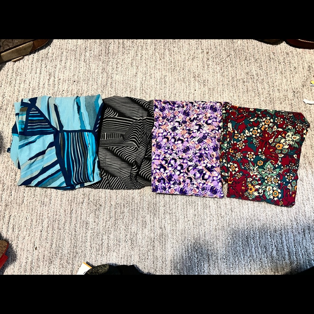 4 pair of OS lularoe leggings